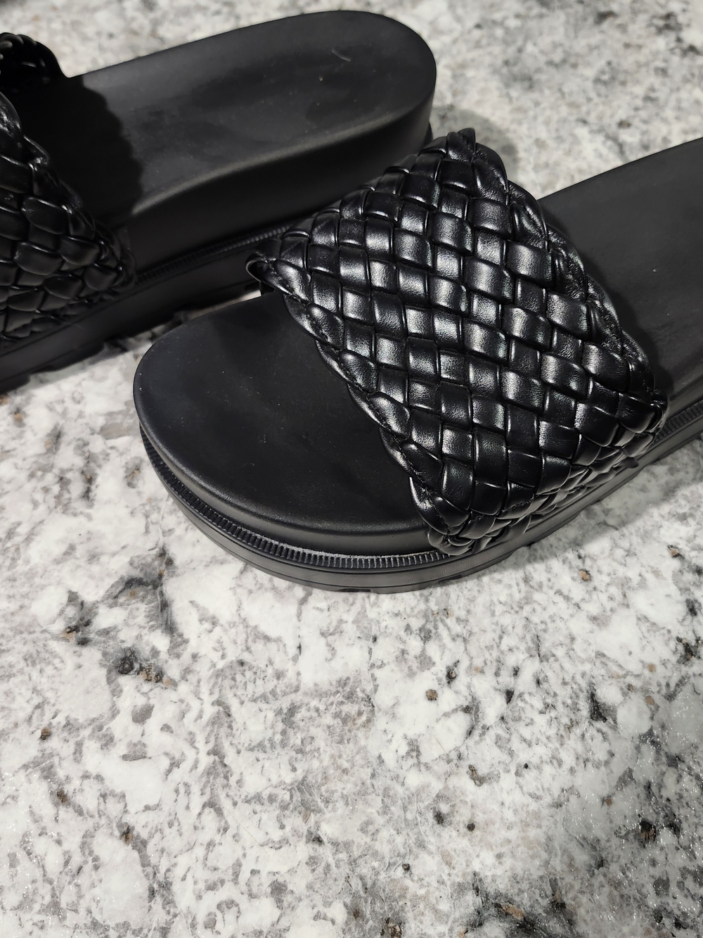 Source Unknown Black Woven Slide Sandals